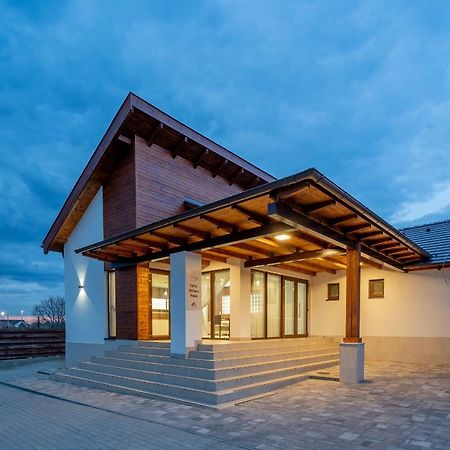 Újhartyán Doresz Wellness Panzio B&B 외부 사진