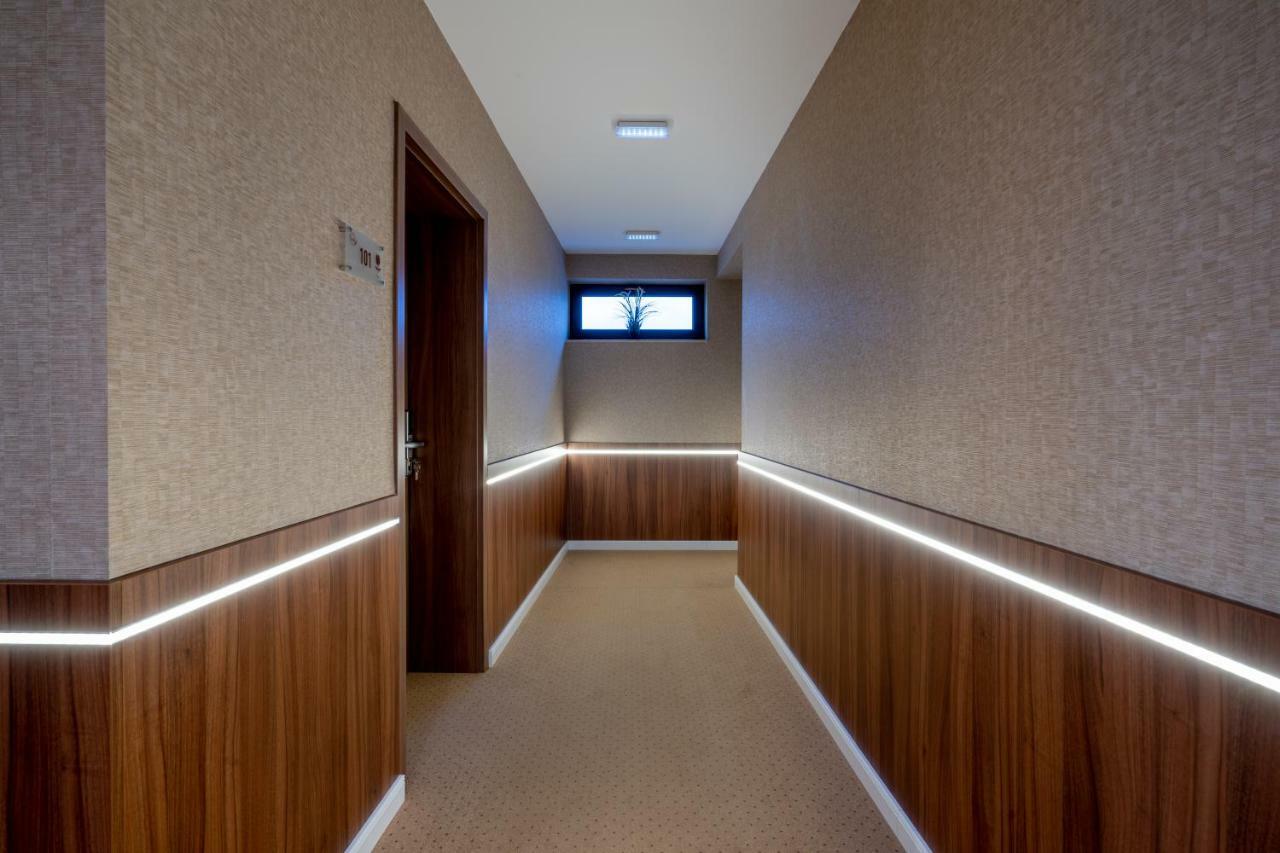Újhartyán Doresz Wellness Panzio B&B 외부 사진