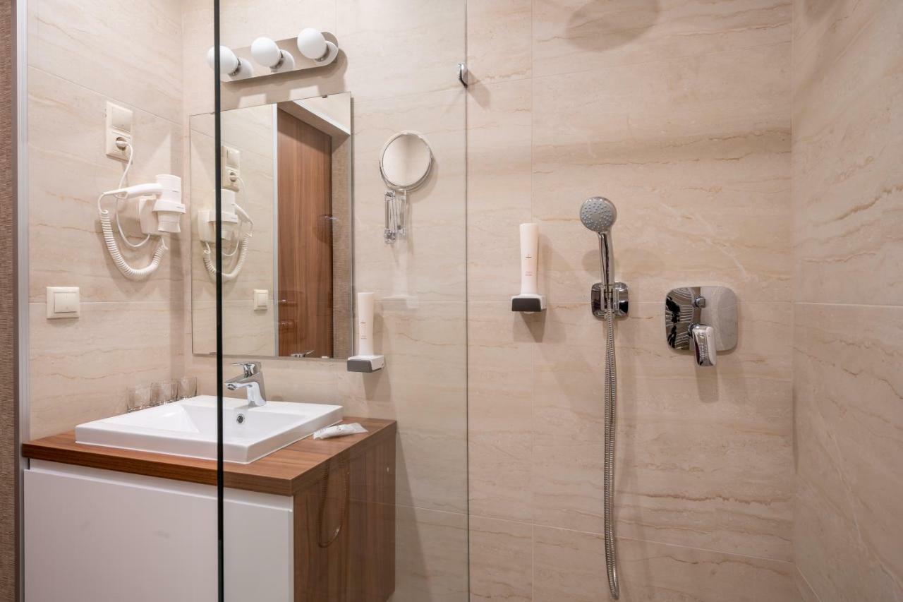 Újhartyán Doresz Wellness Panzio B&B 외부 사진